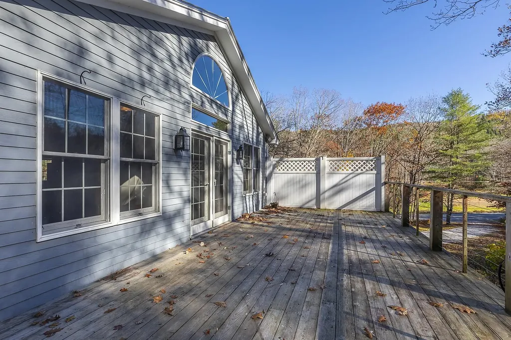 8049 Vt Route 12 Barnard VT 05031