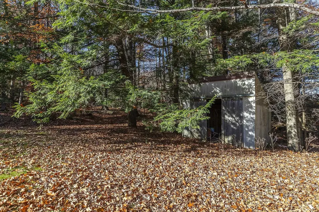 8049 Vt Route 12 Barnard VT 05031