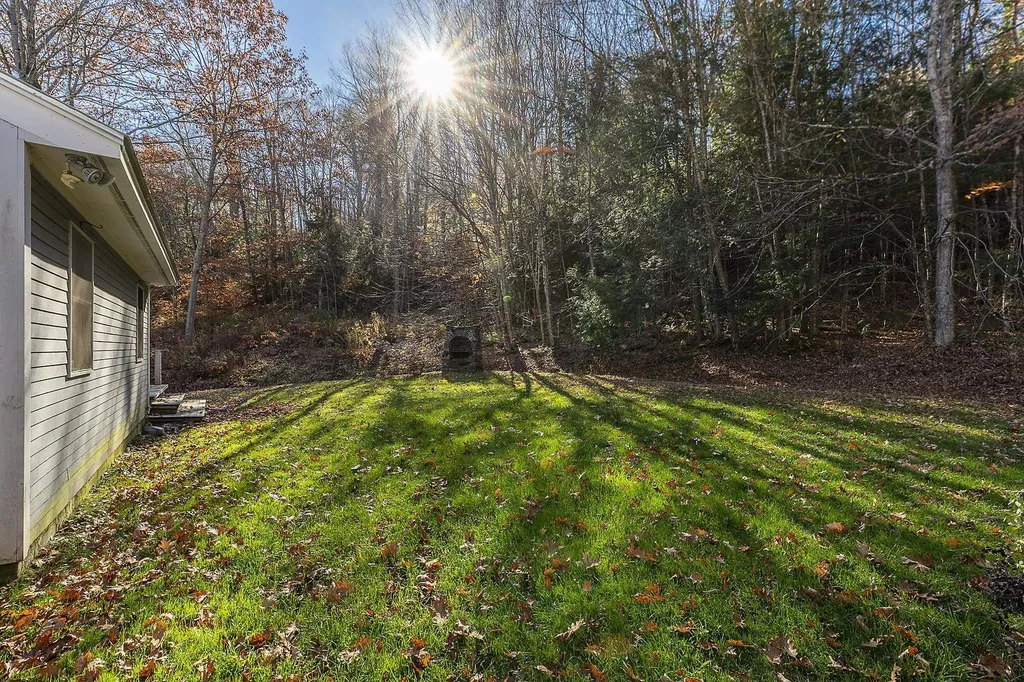 8049 Vt Route 12 Barnard VT 05031