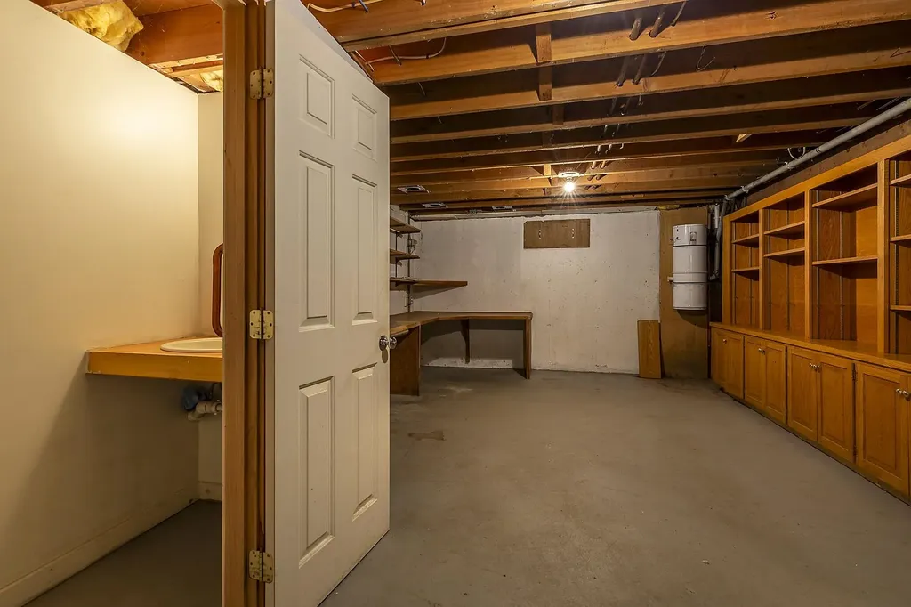 8049 Vt Route 12 Barnard VT 05031