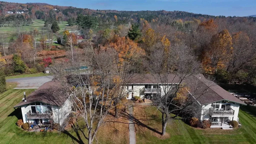 82 Towne Farm Lane Stowe VT 05672