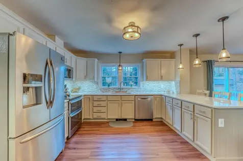 8 Fraser Road Thornton NH 03285