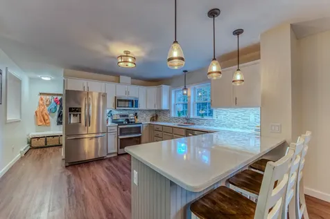 8 Fraser Road Thornton NH 03285