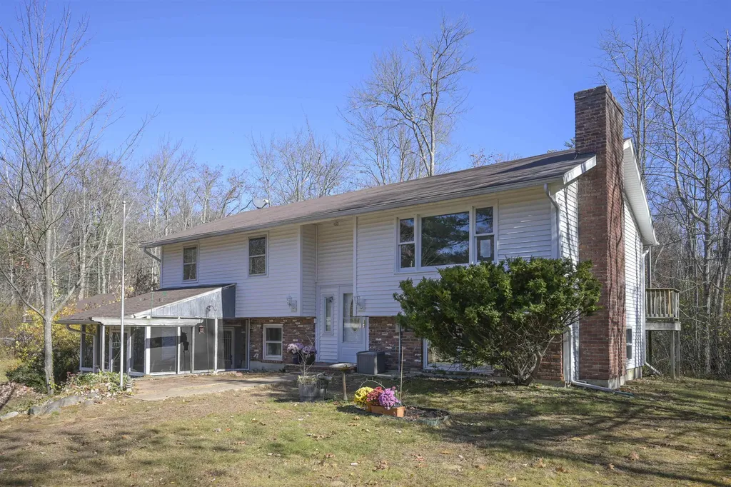 2 Woodlawn Avenue Northfield NH 03276