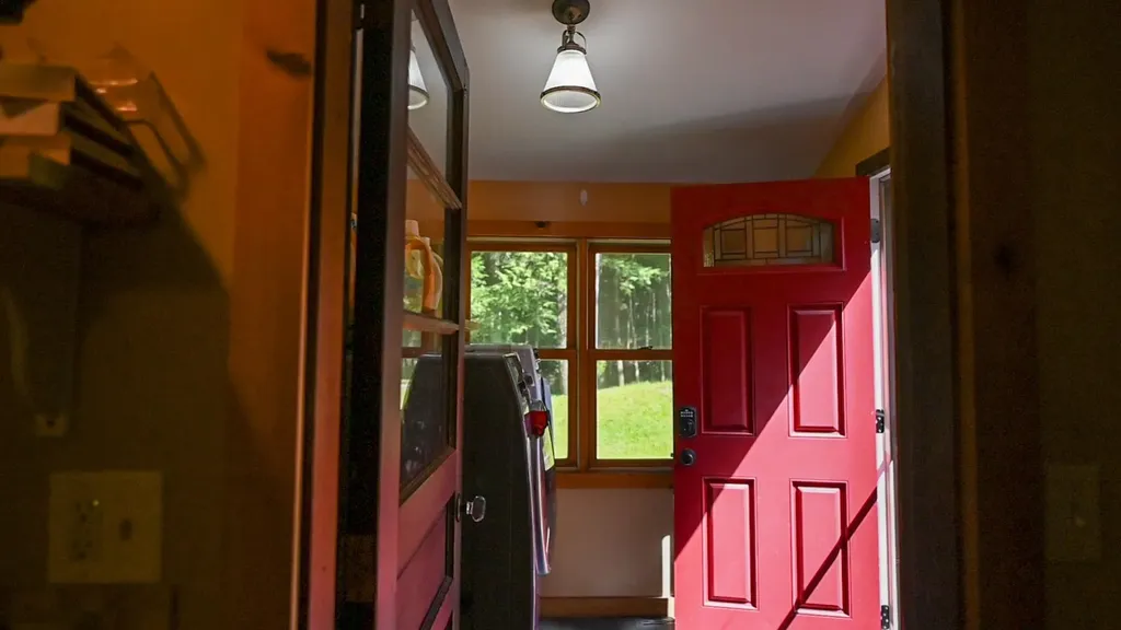 63 Reynolds Lane Jamaica VT 05343