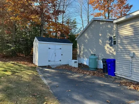 58 Freedom Hill Road Hampstead NH 03841