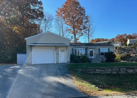 58 Freedom Hill Road Hampstead NH 03841