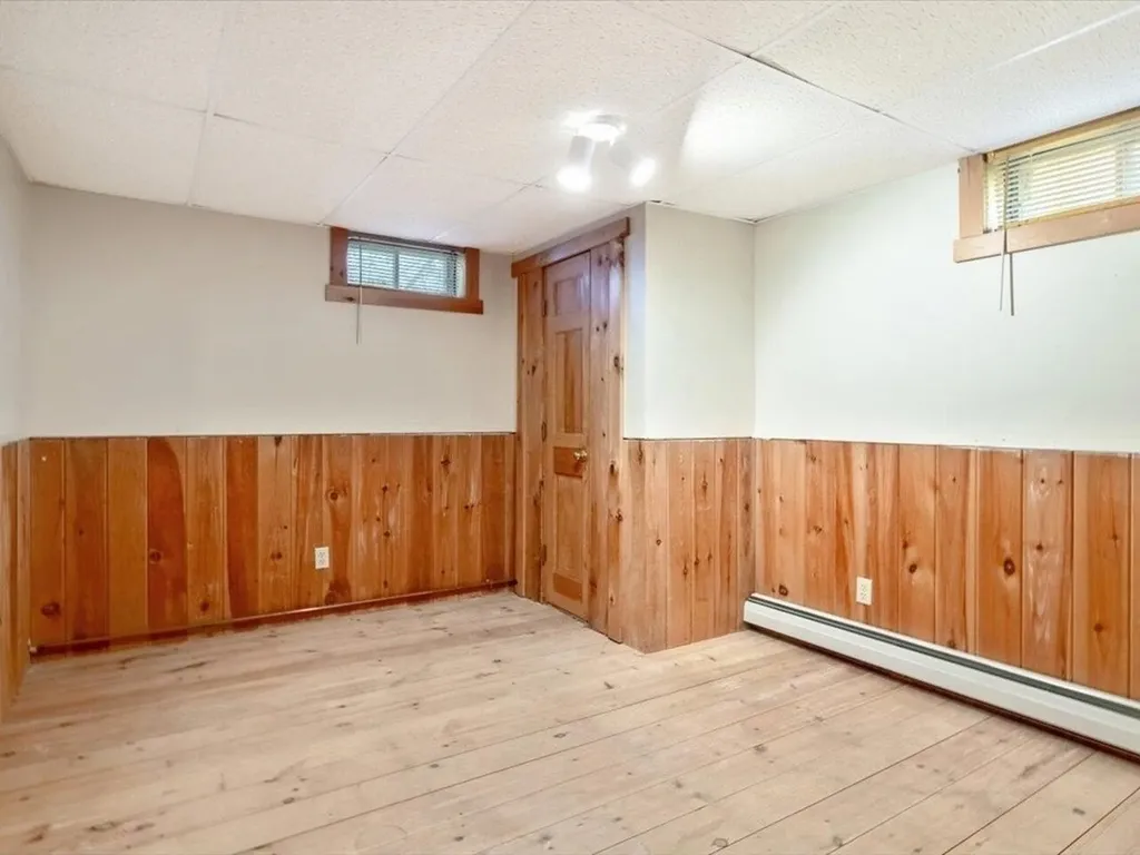 317 Sunset View Lane Isle La Motte VT 05483