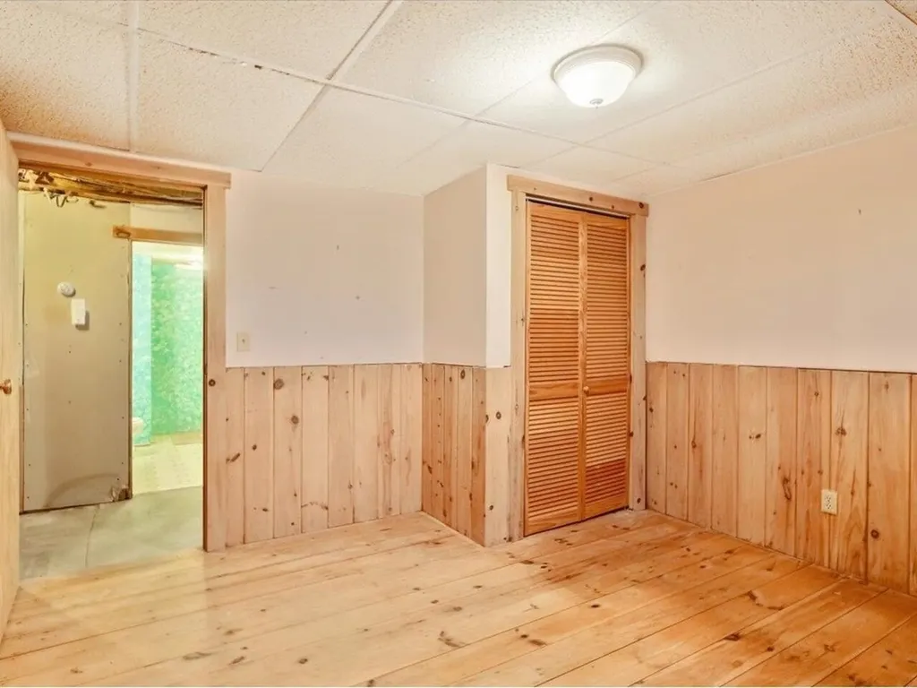 317 Sunset View Lane Isle La Motte VT 05483