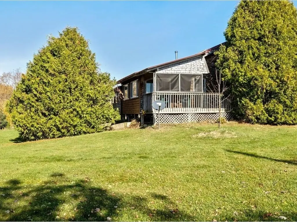 317 Sunset View Lane Isle La Motte VT 05483