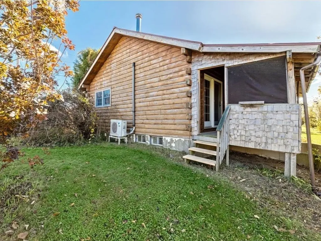 317 Sunset View Lane Isle La Motte VT 05483