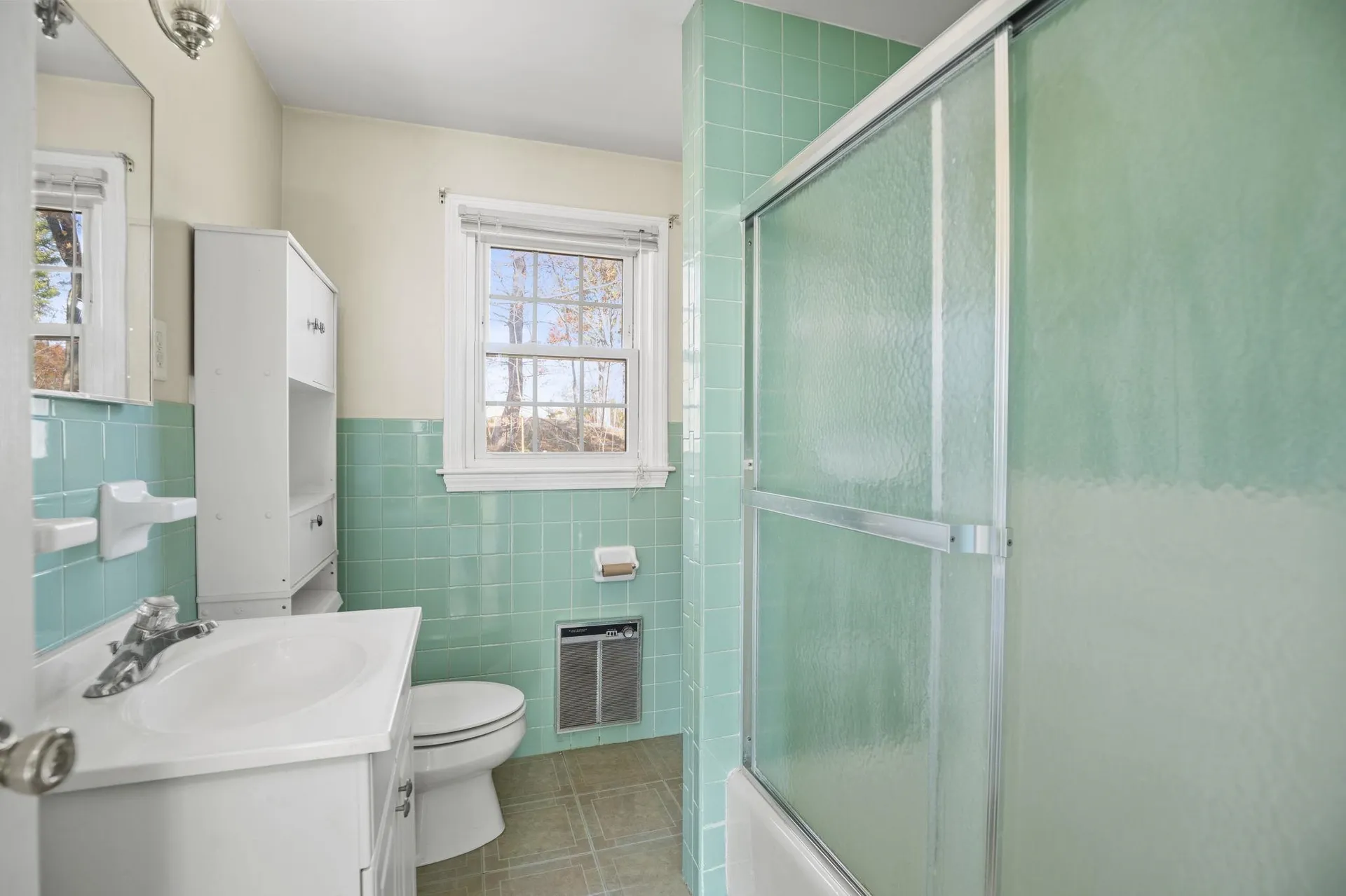 39 Weare Road Hampton Falls NH 03844