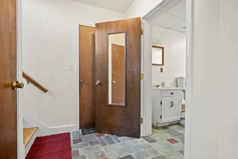 39 Weare Road Hampton Falls NH 03844