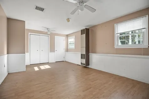 39 Weare Road Hampton Falls NH 03844