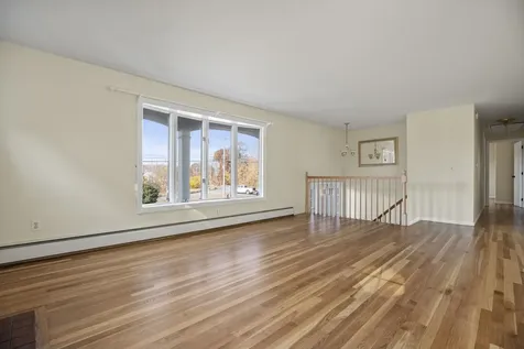 39 Weare Road Hampton Falls NH 03844