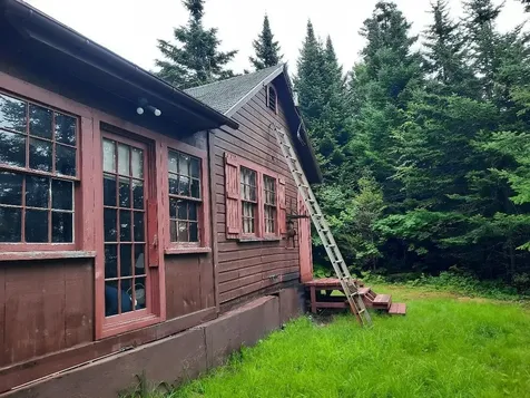 425 Round Pond Road Pittsburg NH 03592