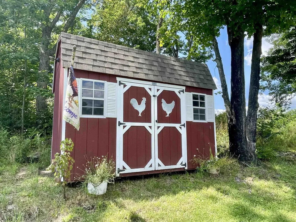 2300 Daniels Farm Road Waterford VT 05819