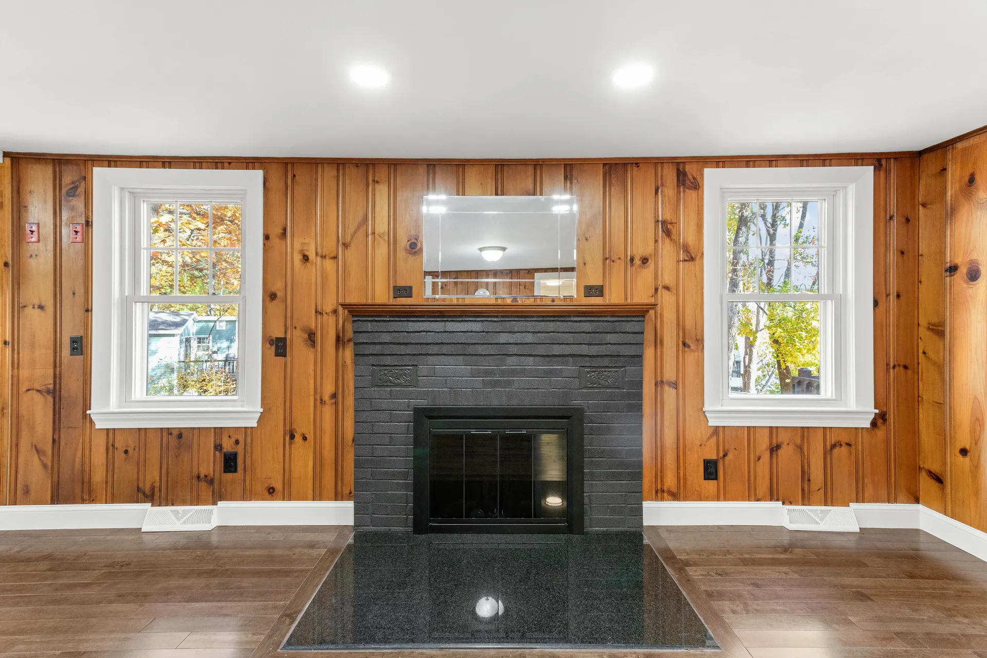 12 Gardner Road Windham NH 03087