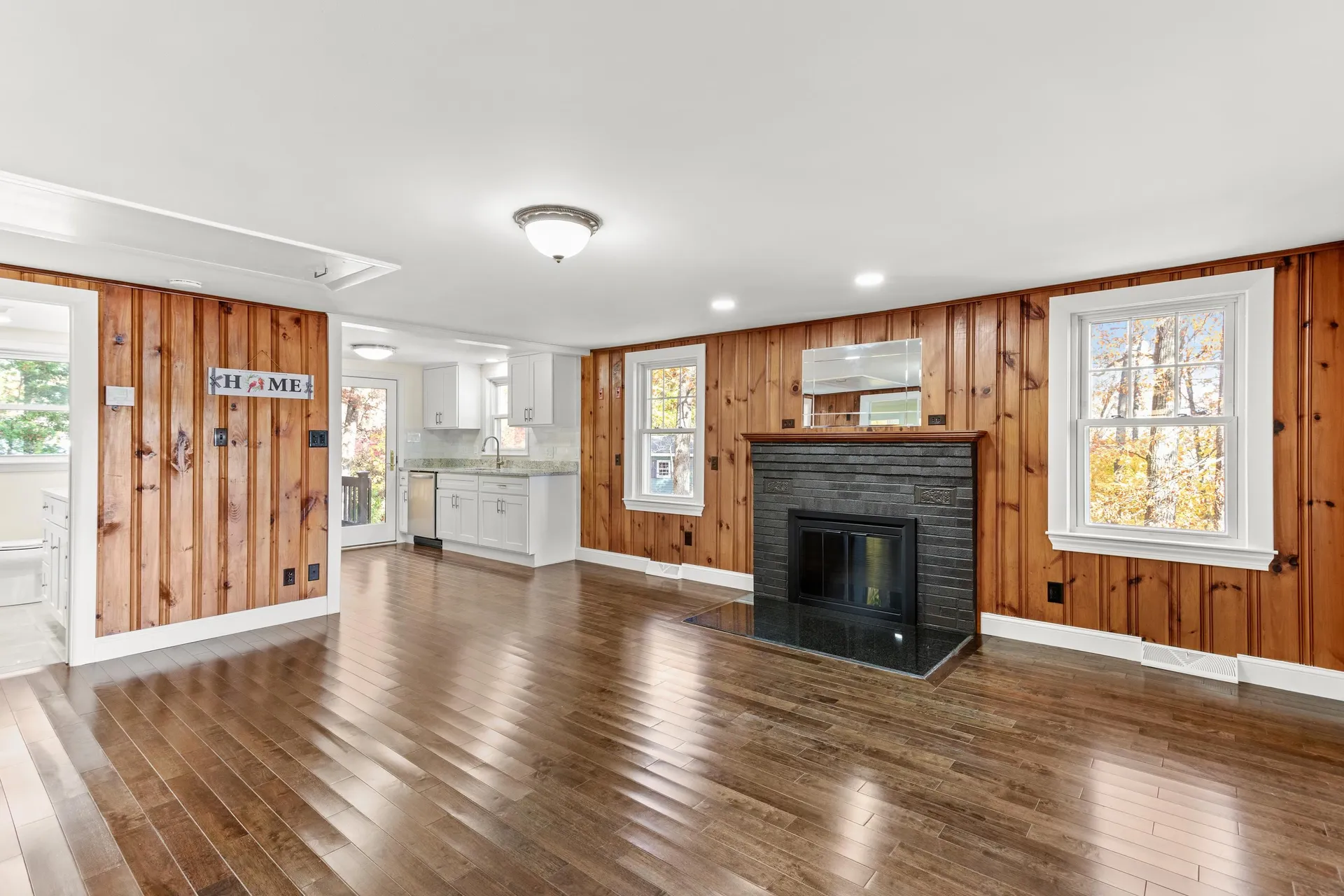 12 Gardner Road Windham NH 03087