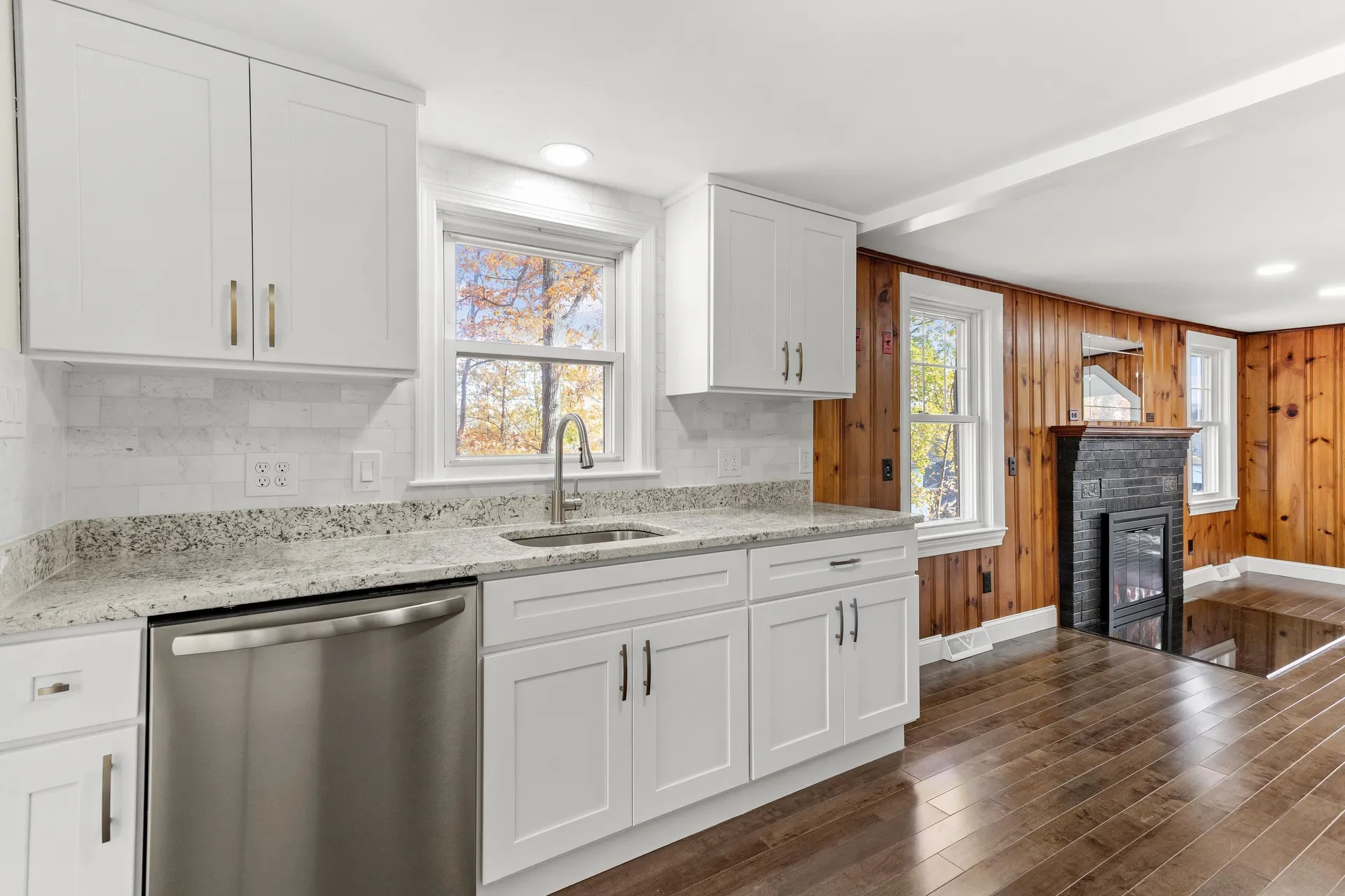 12 Gardner Road Windham NH 03087