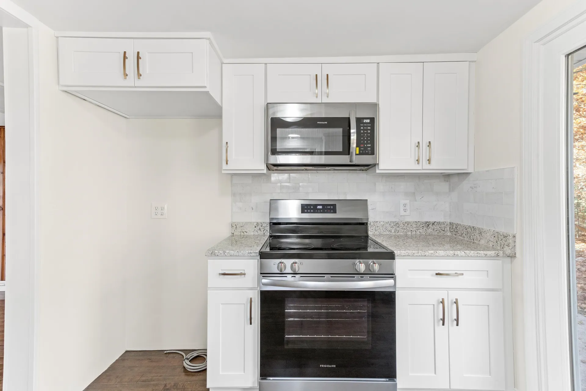 12 Gardner Road Windham NH 03087