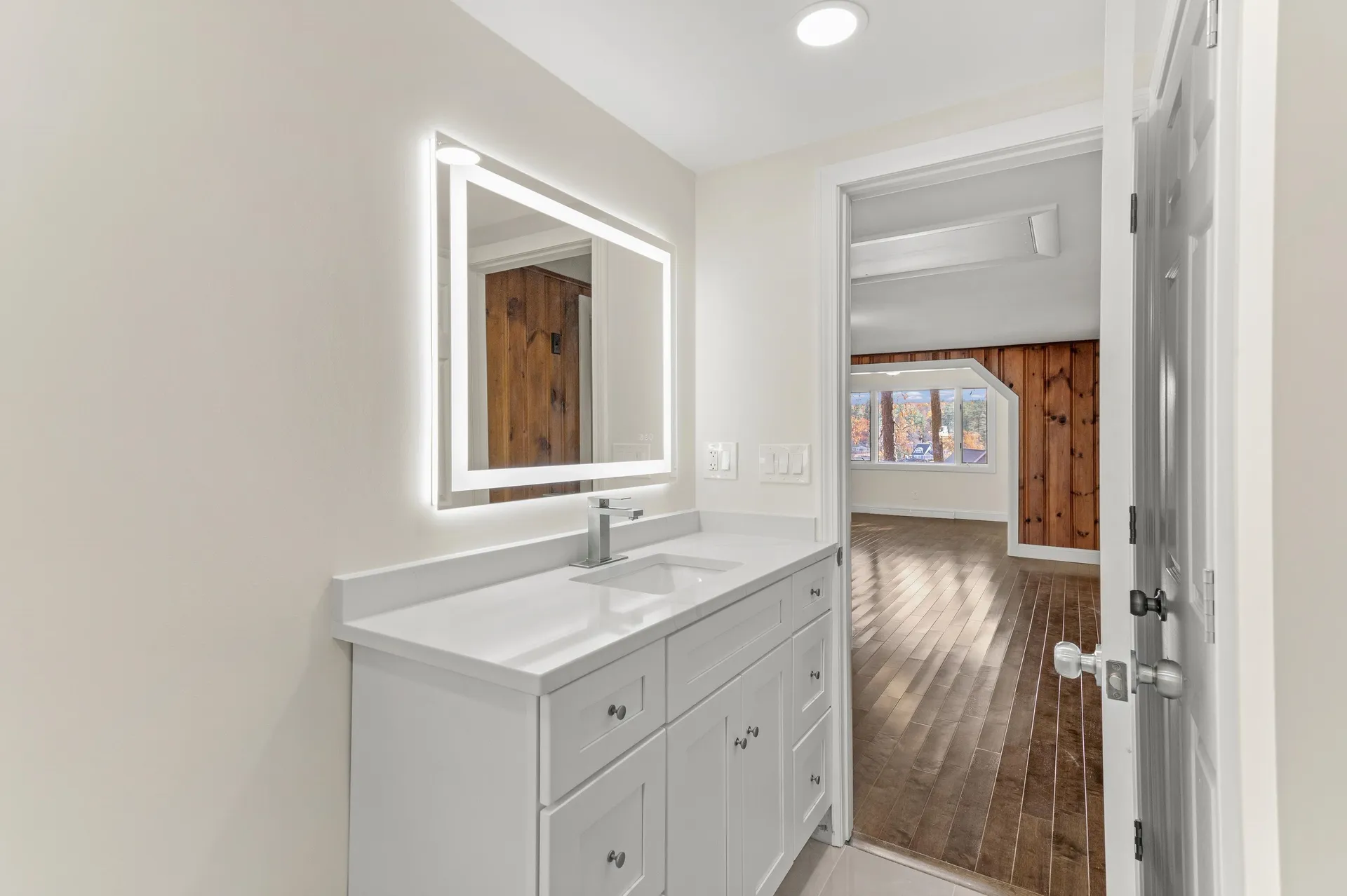 12 Gardner Road Windham NH 03087