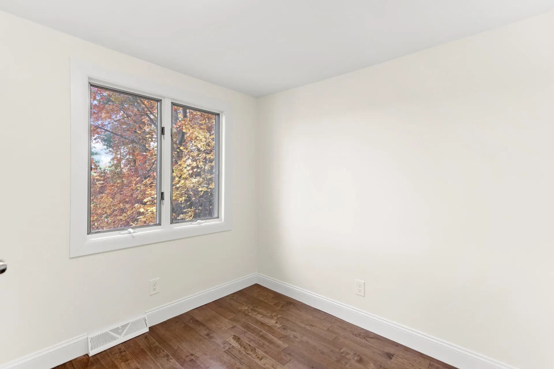 12 Gardner Road Windham NH 03087