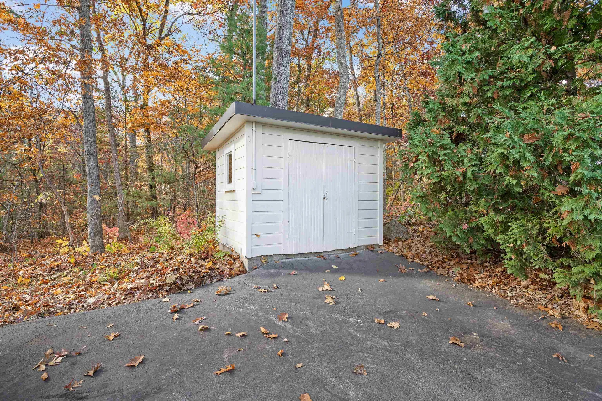 12 Gardner Road Windham NH 03087