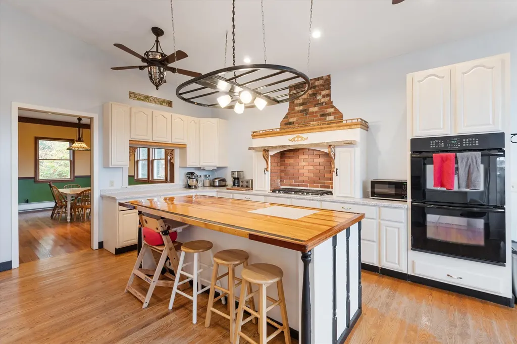 13 Lovell Drive Gilsum NH 03448