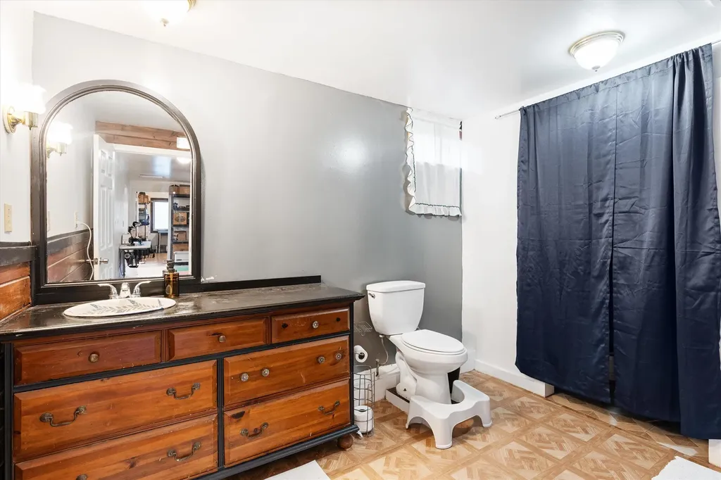 13 Lovell Drive Gilsum NH 03448