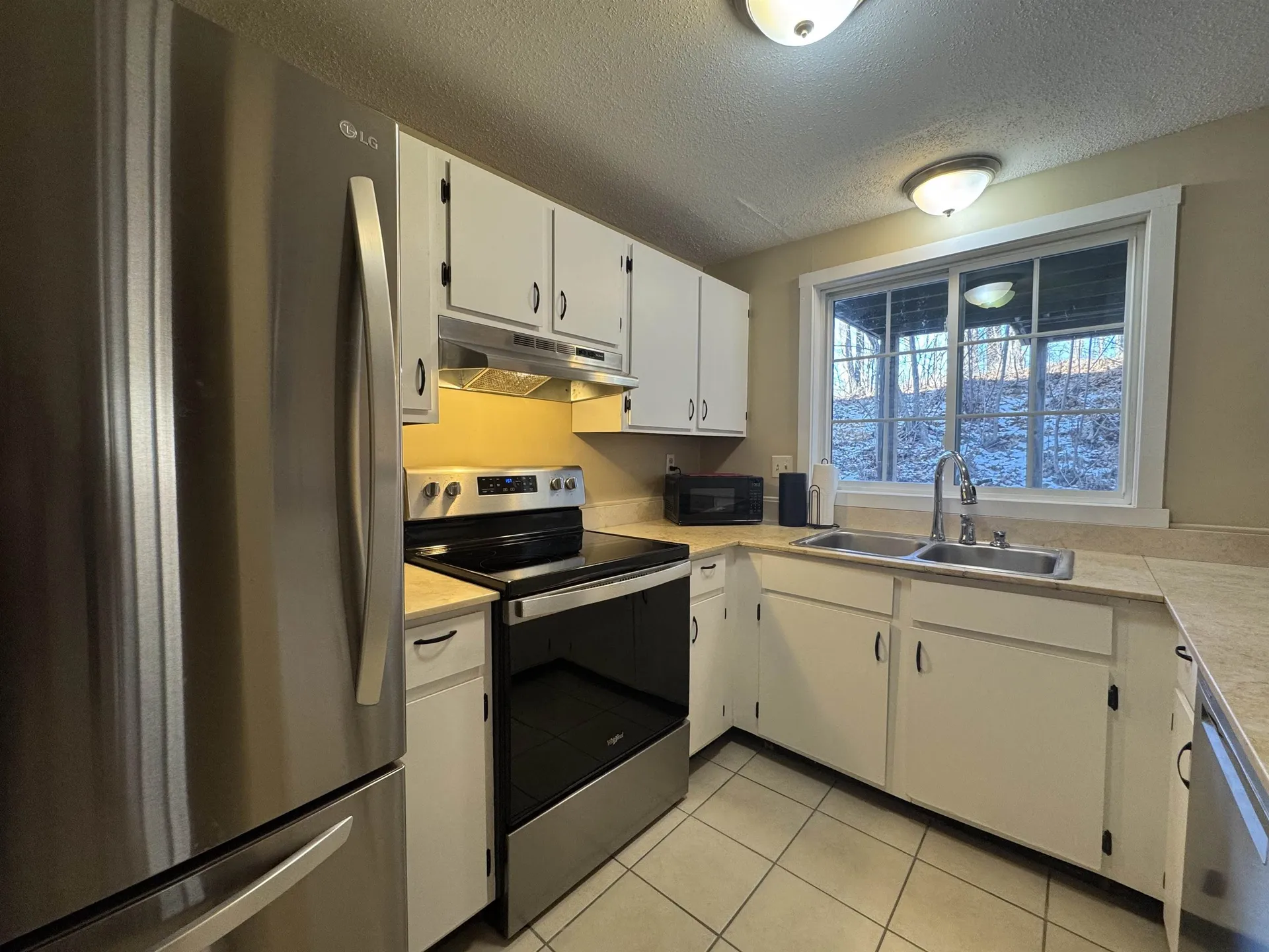 98 Henry Law Avenue Dover NH 03820