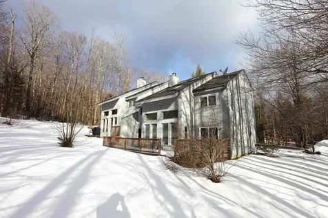 33B Suntec Loop Dover VT 05356