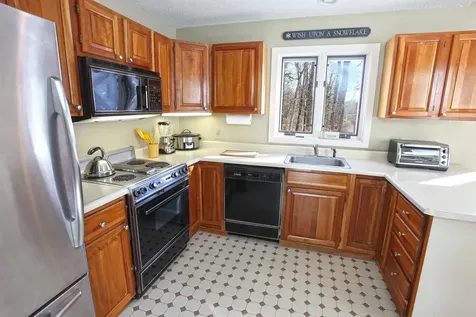 33B Suntec Loop Dover VT 05356