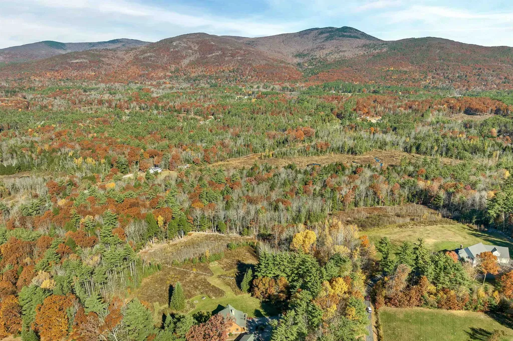 31 Hillcrest Drive Tuftonboro NH 03850