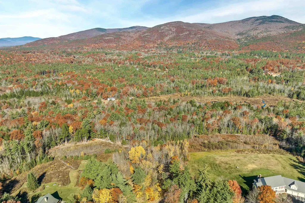 31 Hillcrest Drive Tuftonboro NH 03850