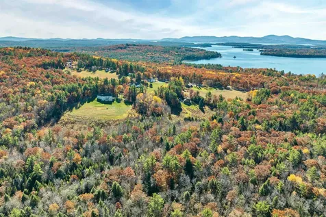 31 Hillcrest Drive Tuftonboro NH 03850