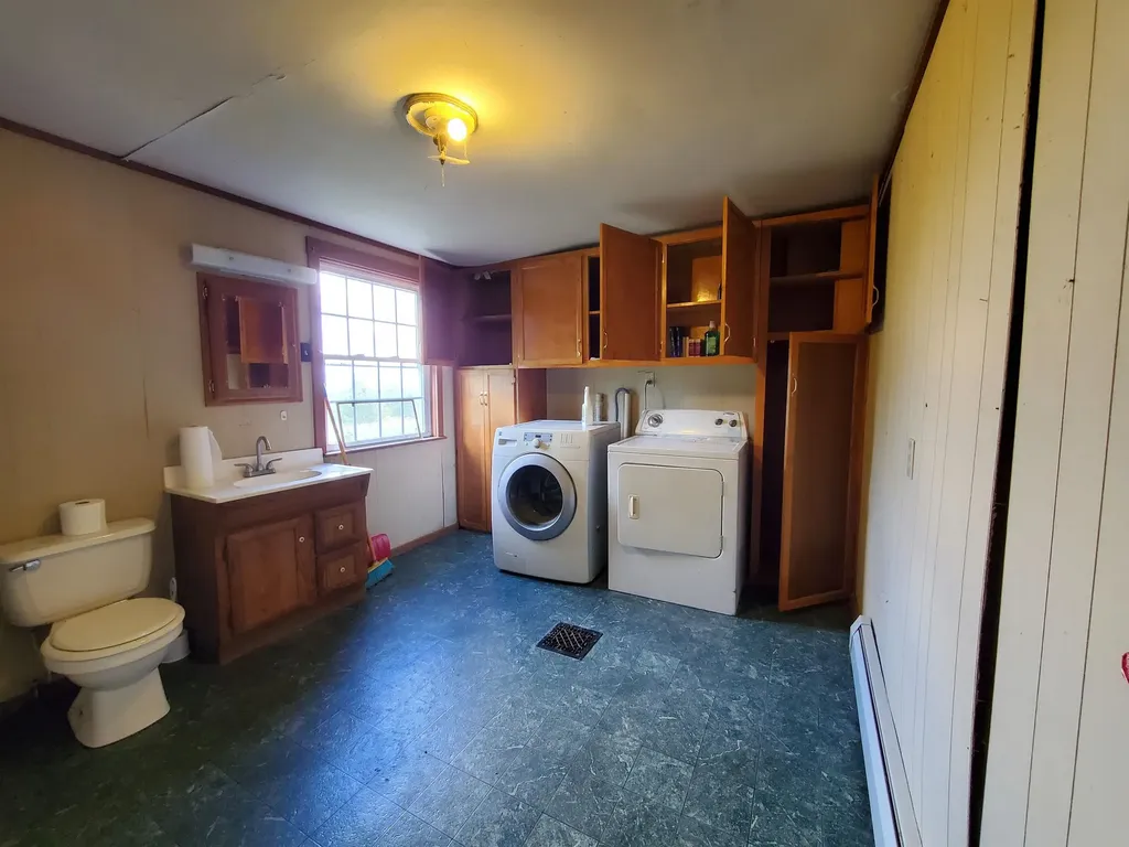 285 Bickford Lane Glover VT 05839