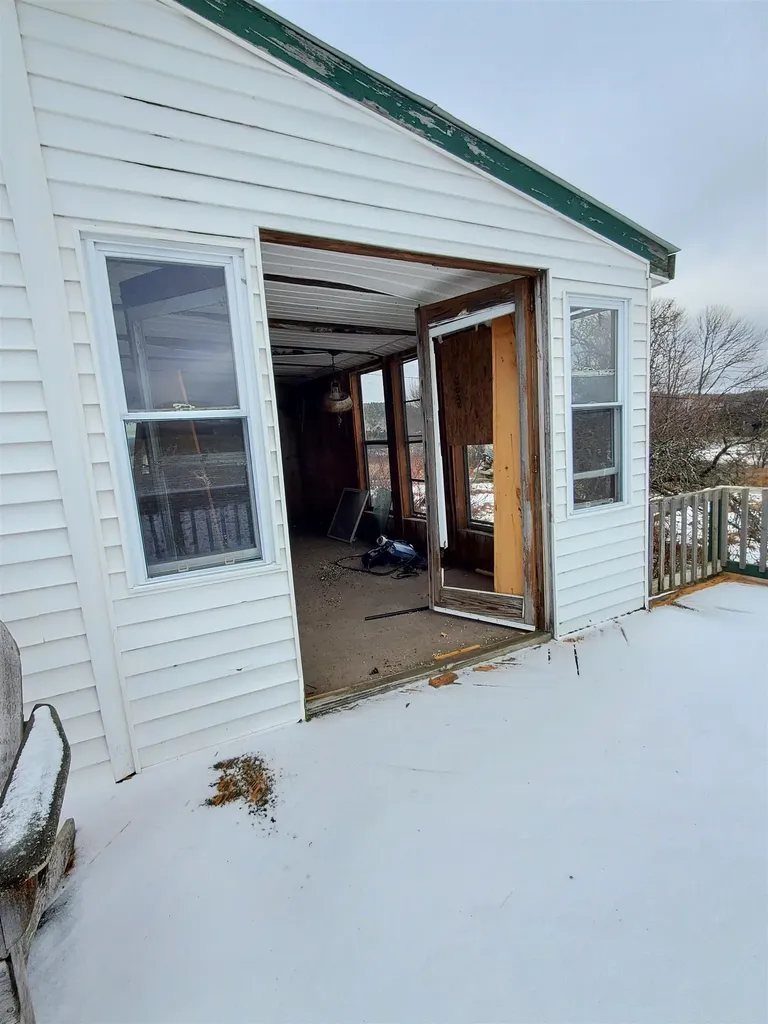 285 Bickford Lane Glover VT 05839