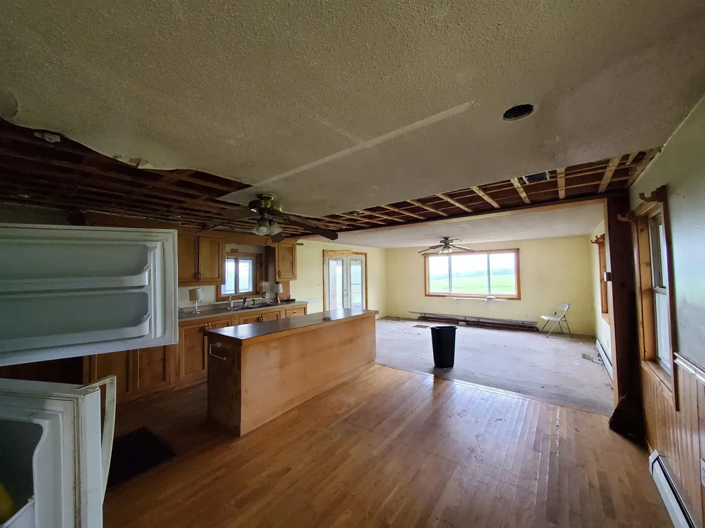 285 Bickford Lane Glover VT 05839