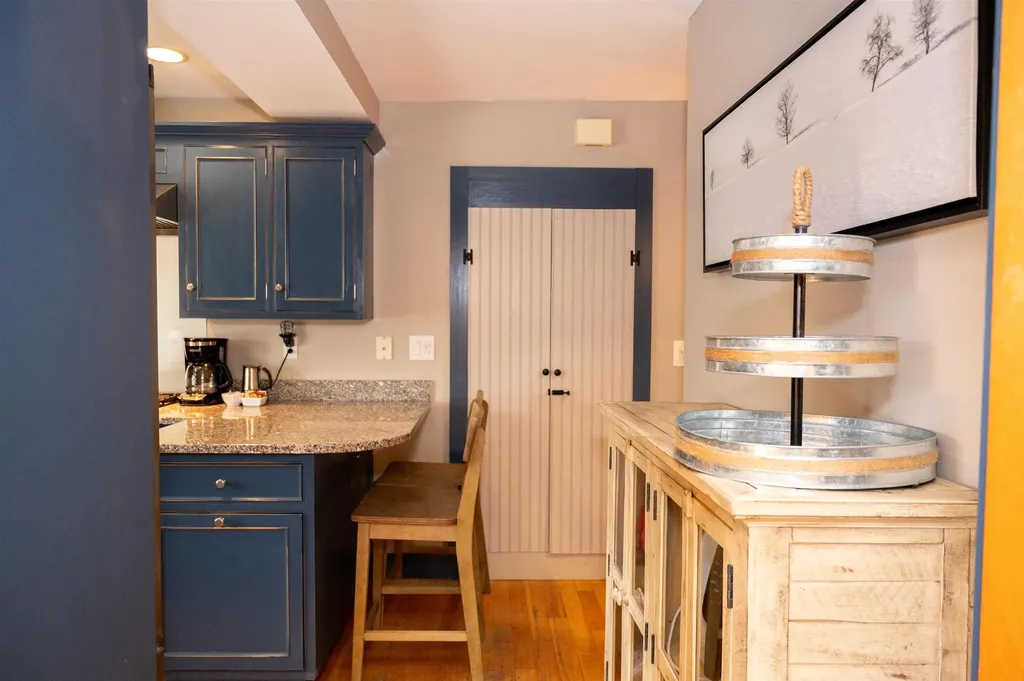 2706 East Woodstock Road Woodstock VT 05091