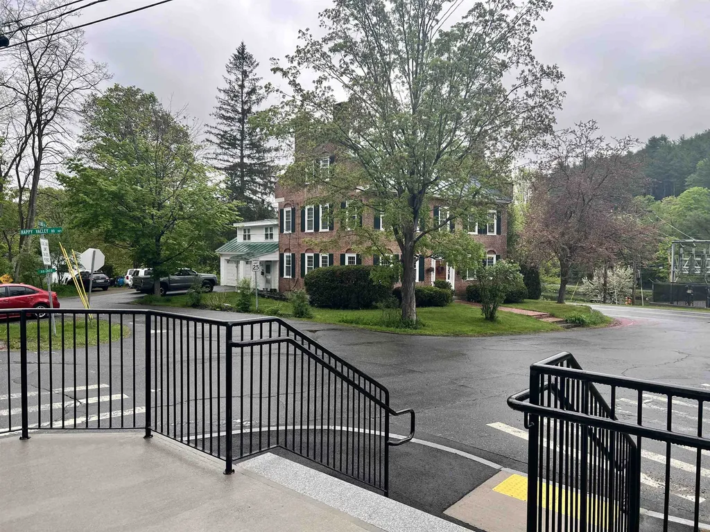 2706 East Woodstock Road Woodstock VT 05091