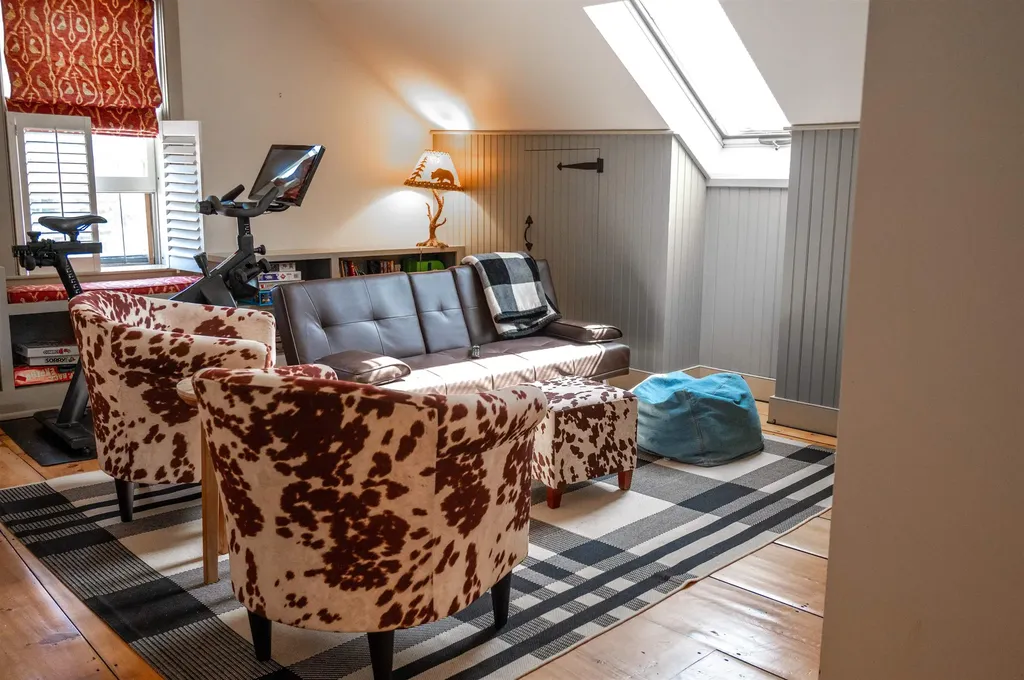 2706 East Woodstock Road Woodstock VT 05091