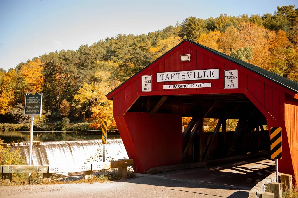 2706 East Woodstock Road Woodstock VT 05091