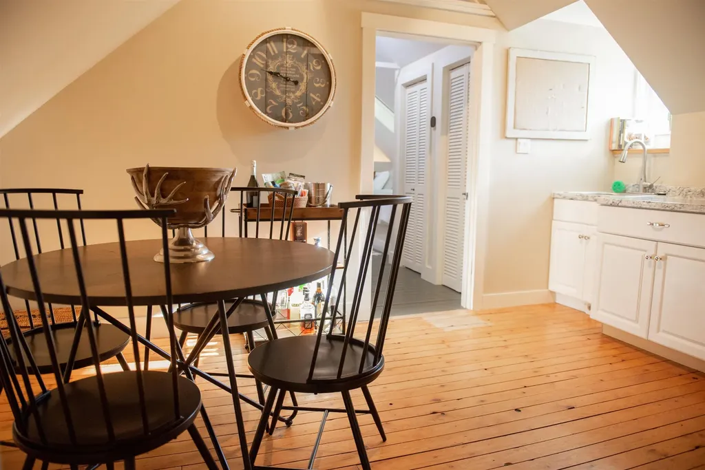 2706 East Woodstock Road Woodstock VT 05091