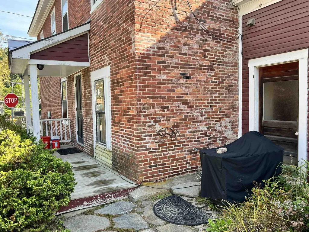 2706 East Woodstock Road Woodstock VT 05091