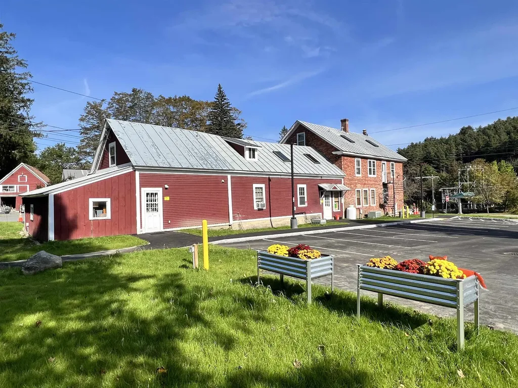 2706 East Woodstock Road Woodstock VT 05091