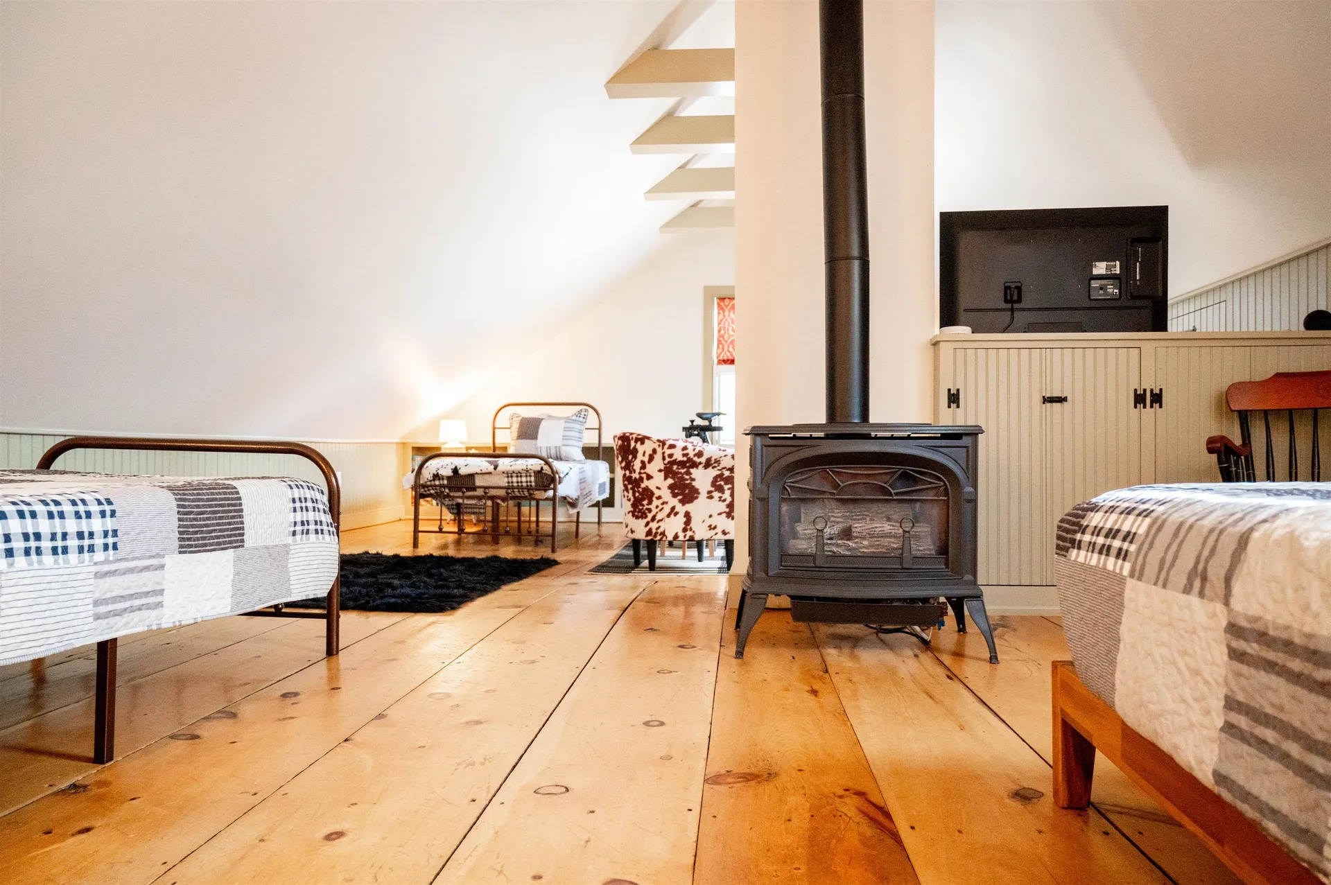 2706 East Woodstock Road Woodstock VT 05091