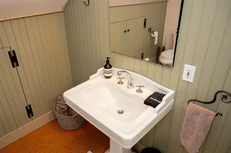 2706 East Woodstock Road Woodstock VT 05091