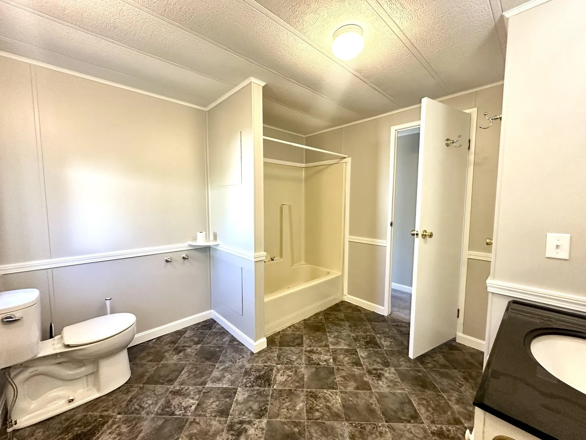 24 Oriole Avenue Keene NH 03431