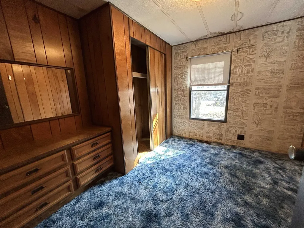 33 Lamprey River Park Newmarket NH 03857